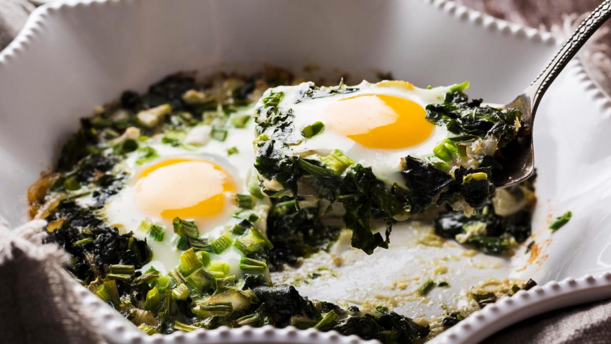 Шпинат и яйца