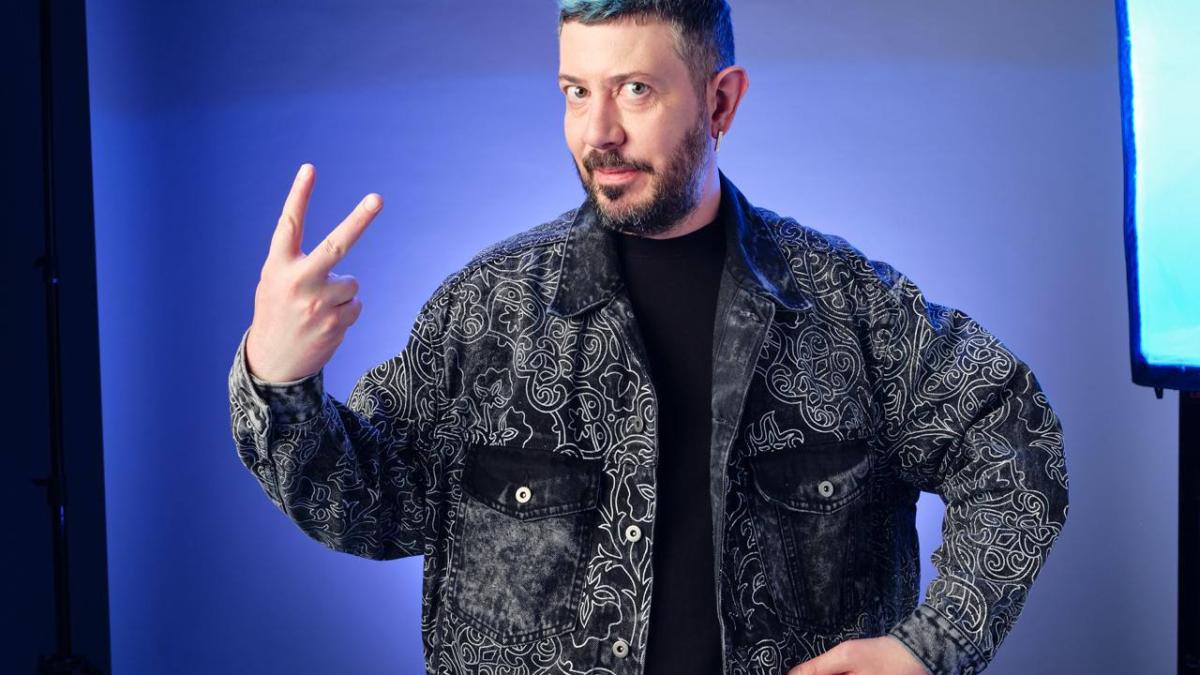 Артемий Лебедев