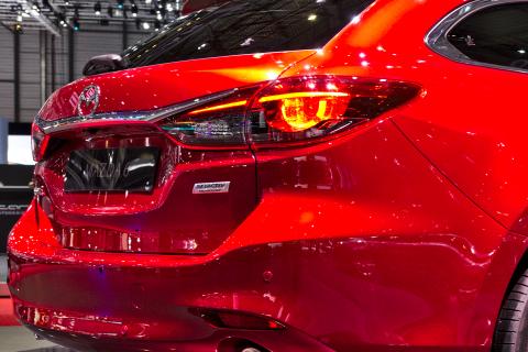 Компания Mazda приступает к тестированию технологии улавливания углекислого газа