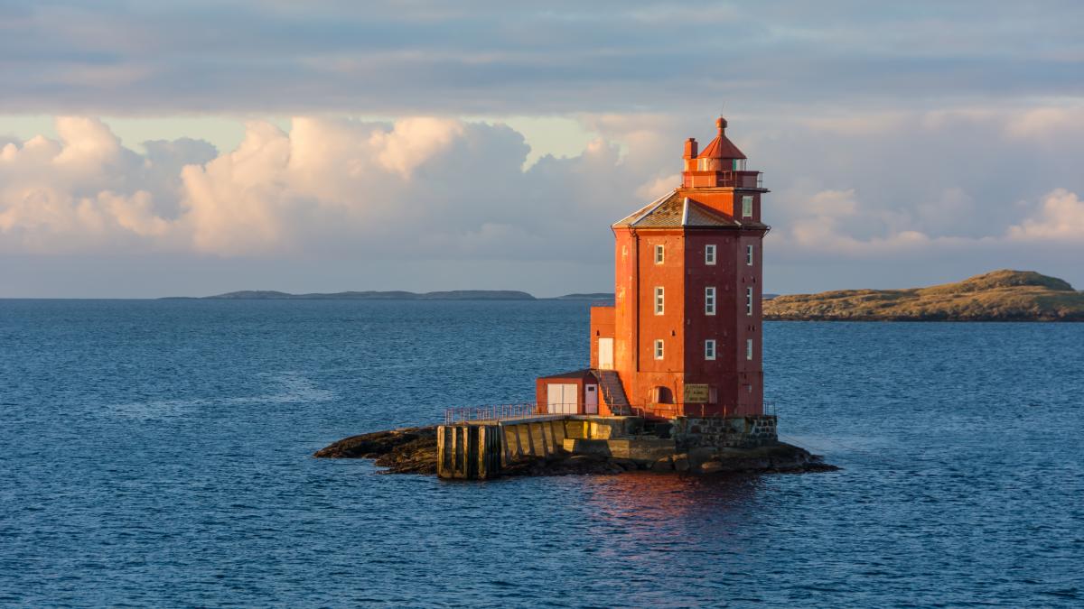 2016-11-13 01 Kjeungskjær Lighthouse, Sør-Trøndelag, Norway