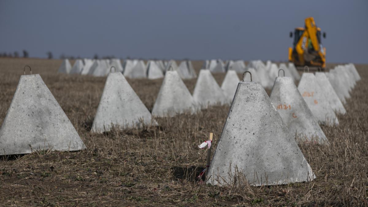UA military fortification in Zaporizhzhia oblast 2024 04