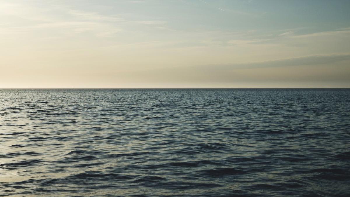 Море