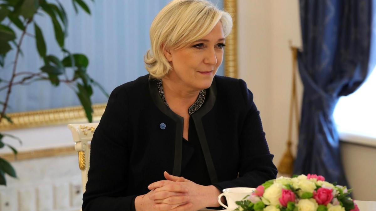 Marine Le Pen (2017-03-24) 01