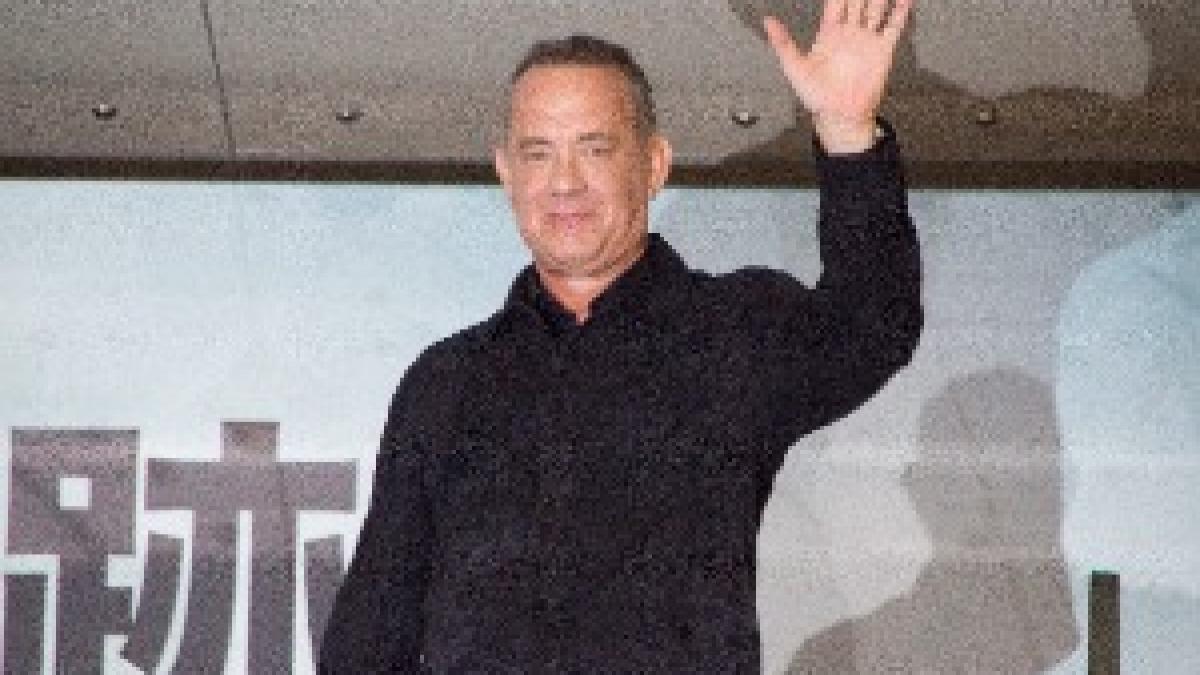 Sully Japan Premiere Red Carpet- Tom Hanks (29747445101) Sully Japan Premiere Red Carpet- Tom Hanks (29747445101)