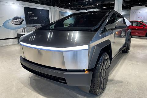 ВВС США в Уайт-Сэндс закупят Tesla Cybertruck для испытаний под огнём ракет Hellfire