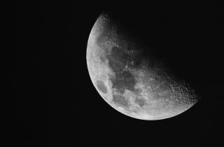 NASA: рядом с Землёй обнаружен объект, движущийся по её орбите