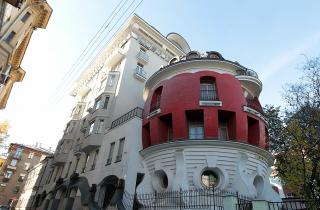 Дом-яйцо является одним из самых необычных сооружений Москвы — гиды