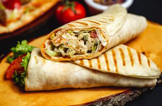 Петербургский депутат Цивилев предложил включить шаверму в ГОСТ