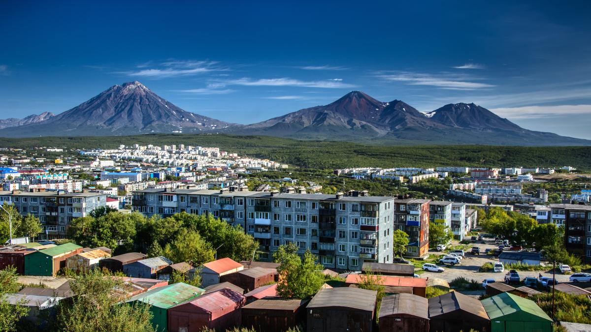 Вулканы Авачинский и Корякский