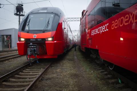 РЖД прорабатывают онлайн-заказ встречи пассажиров и доставки багажа к поезду — ТАСС