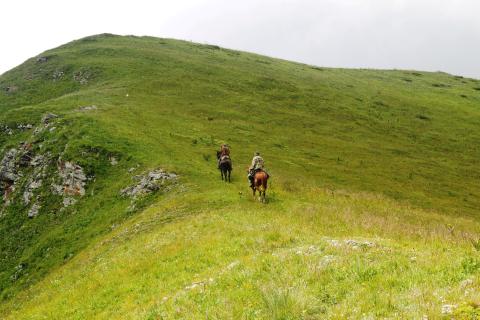 Семидневный поход по Кавказу стал проверкой — разница с Алтаем ощущается каждым шагом