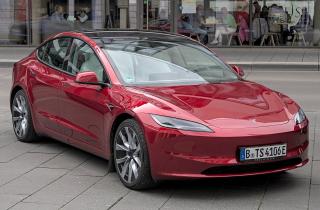 Проблемы с роботакси: как неудачи Tesla в безопасности разочаровывают поклонников беспилотного будущего