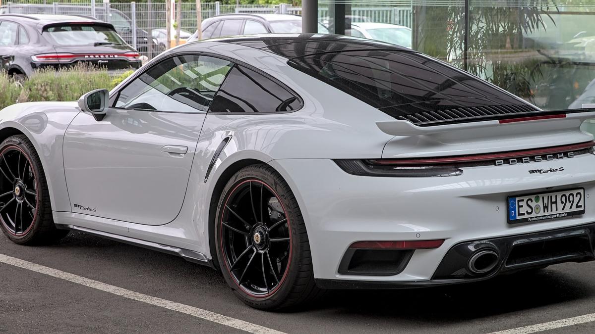 Porsche 911