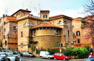 Сан-Грегорио-да-Сасола сохраняет средневековый облик улиц — путешественник Марко Россини