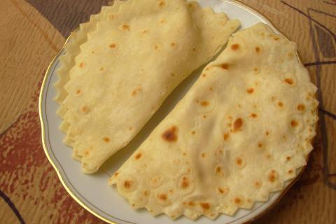 Кыстыбый с тестом на майонезе получается мягче и эластичнее — кулинары