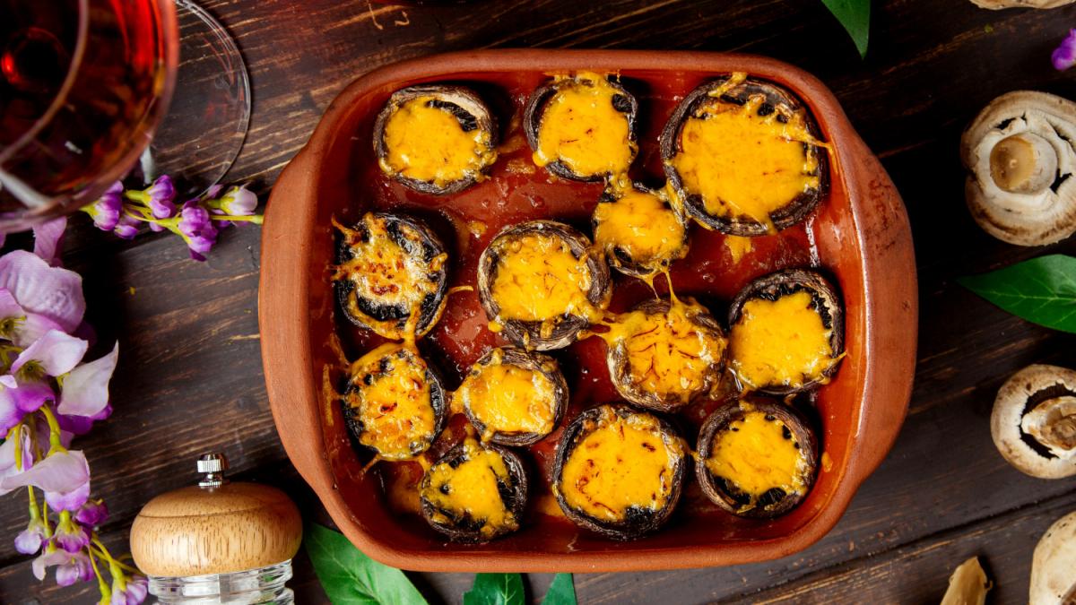 Фаршированные шампиньоны