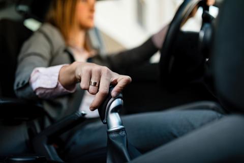 Автоюрист объяснил, какие новые заболевания лишат права управлять автомобилем с сентября