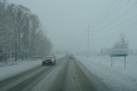 Сильный снег и мокрый снег накроют Крым — МЧС Крыма