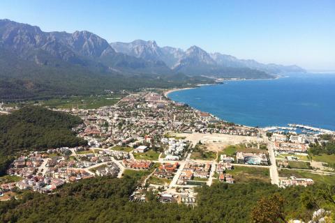 Сюда едут не за тусовками, а за ощущением гармонии – чем отличается Кемер от остальных курортов Турции