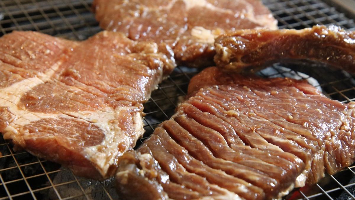 Мясо на гриле Мясо на гриле