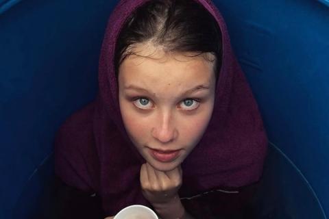 16-летняя Анна Пересильд научилась готовить и убираться дома — интервью НТВ