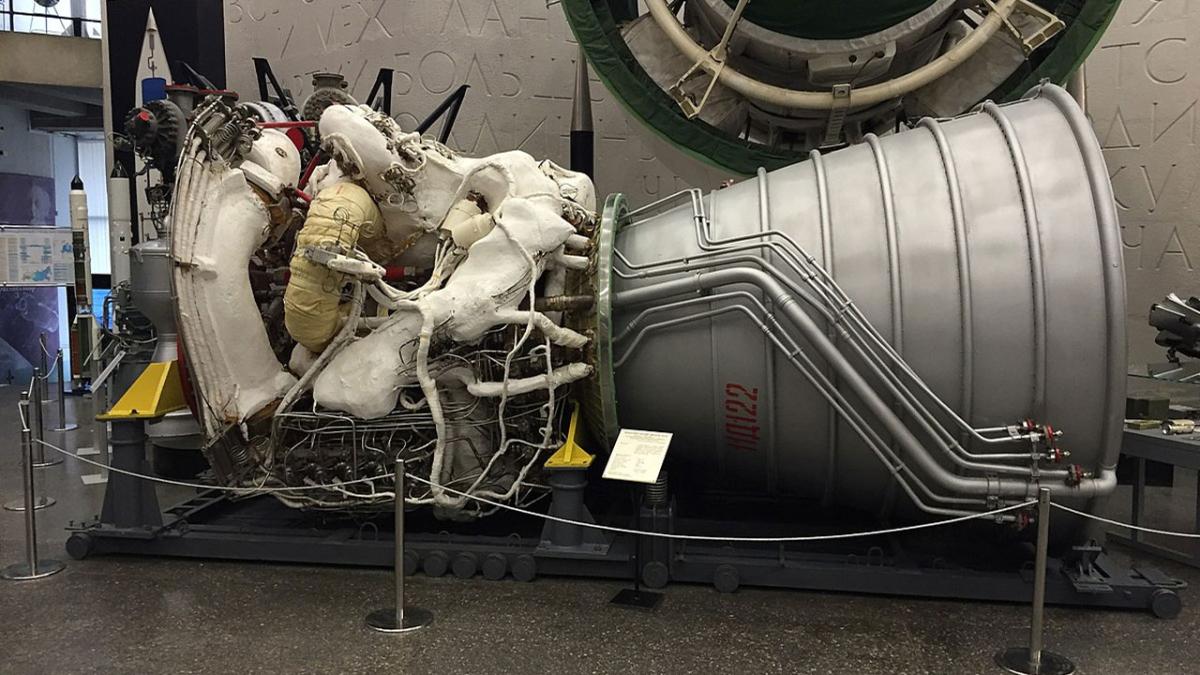 Жидкостный ракетный двигатель 11Д122