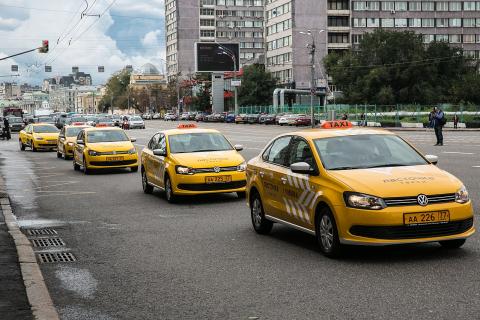 Таксопарки начнут массово распродавать иностранные машины с марта 2026 года