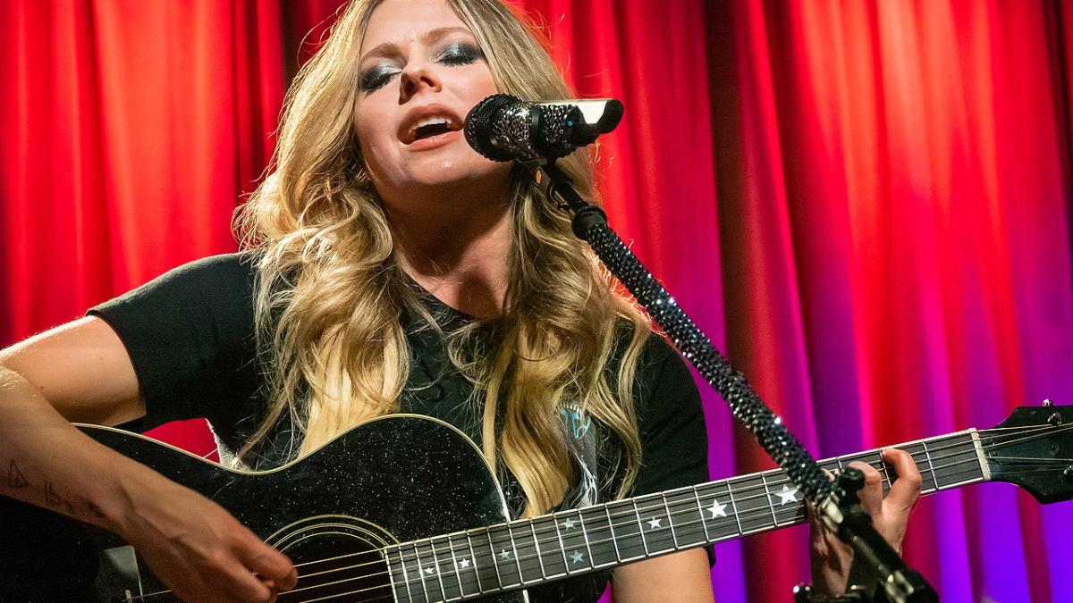 Аврил Лавин