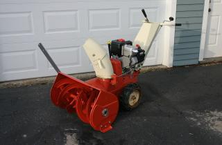 Снегоуборщики сокращают время уборки участка почти вдвое — эксперт Игорь Романов