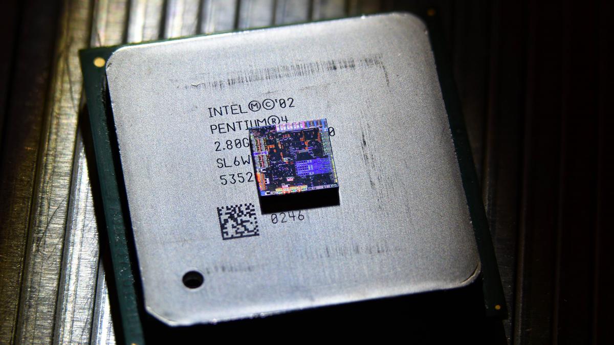 Nvidia GT218 die shot - 39654059542
