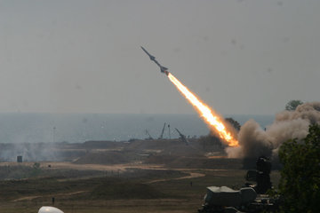 КНДР выпустила баллистическую ракету по направлению к Японскому морю