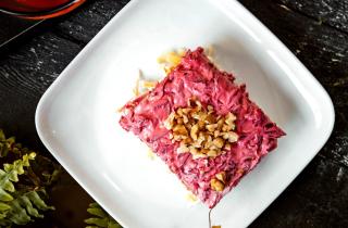 Смесь майонеза и сметаны делает салат Россоли легче — Мария Кетонен