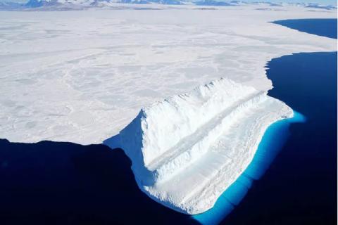 Таяние ледников Антарктиды: новые данные от NASA о скорости процесса