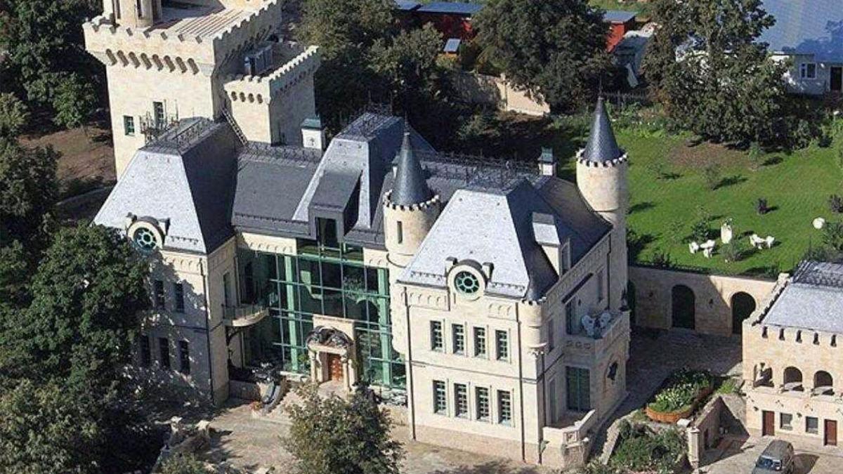 Замок Аллы Пугачёвой и Максима Галкина