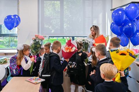 Хабаровские учителя обсуждают проблему недоверия родителей и отсутствие поддержки педагогов