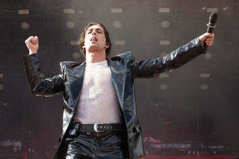 Дав Кэмерон и Дамиано Дэвид объявили о помолвке после двух лет отношений Дав Кэмерон и Дамиано Дэвид объявили о помолвке после двух лет отношений