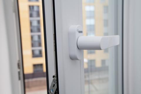 Окна из ПВХ: преимущества и срок службы пластиковых конструкций