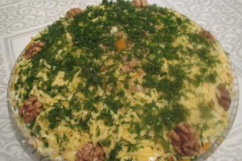 Рецепт салата Мимоза с яйцами и сыром обновили на основе советов шеф-поваров
