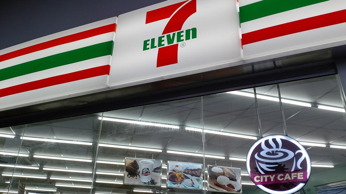 Магазин 7-Eleven Магазин 7-Eleven