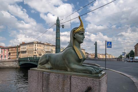 Сфинксы Египетского моста в Санкт-Петербурге отправлены на реставрацию до весны 2026 года