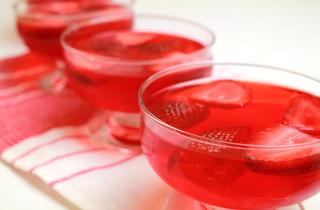 Фруктовое желе из желатина без сахара подходит для правильного питания