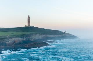 Солнце Мадрида больше не греет Трампа: отказ в размещении базы США поставил туризм под удар