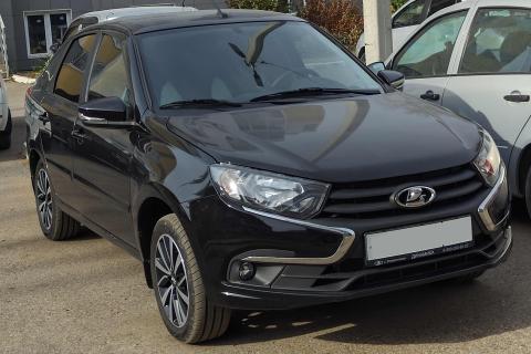 Lada заняла первое место по продажам в Петербурге в 2025 году — Авто.ру
