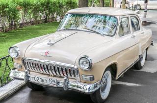 Скрытая мощь под капотом такси: секретная Волга с мотором V8 едва не перевернула ход истории