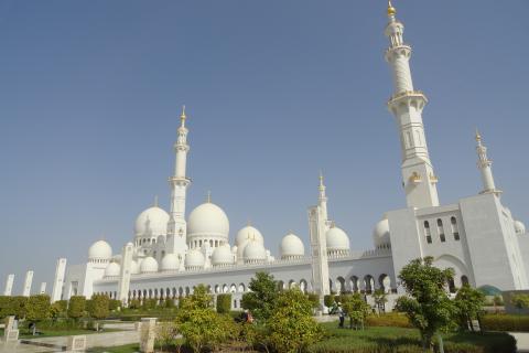 Ferrari World в Абу-Даби предлагает самые быстрые американские горки в мире