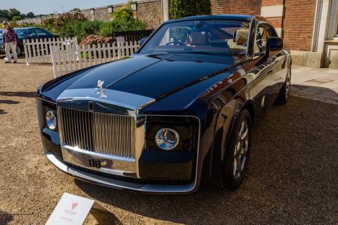 Rolls-Royce Cullinan стал лидером продаж сегмента Luxury — Автостат