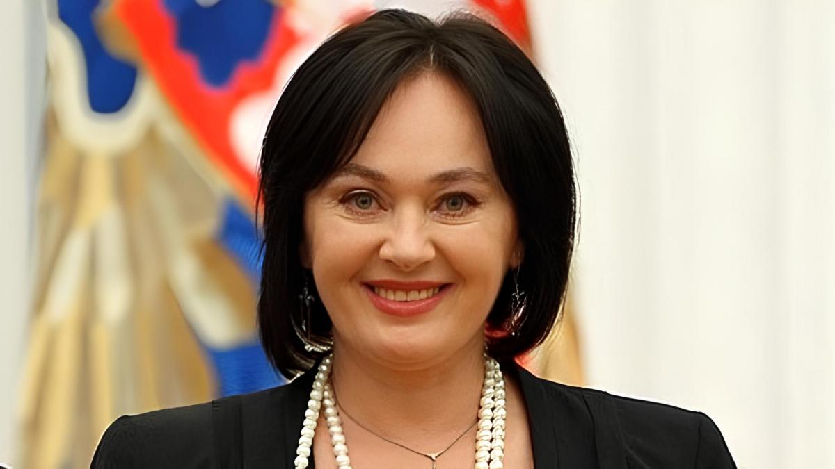 Лариса Гузеева