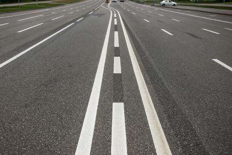Водители чаще попадают в ДТП в крайних полосах на трассе — инспектор ГАИ