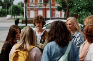 Югорские школьники проводят каникулы в поездках по России — лидируют Тюмень и Тобольск