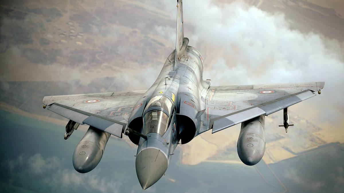 Французский истребитель Mirage 2000 Французский истребитель Mirage 2000